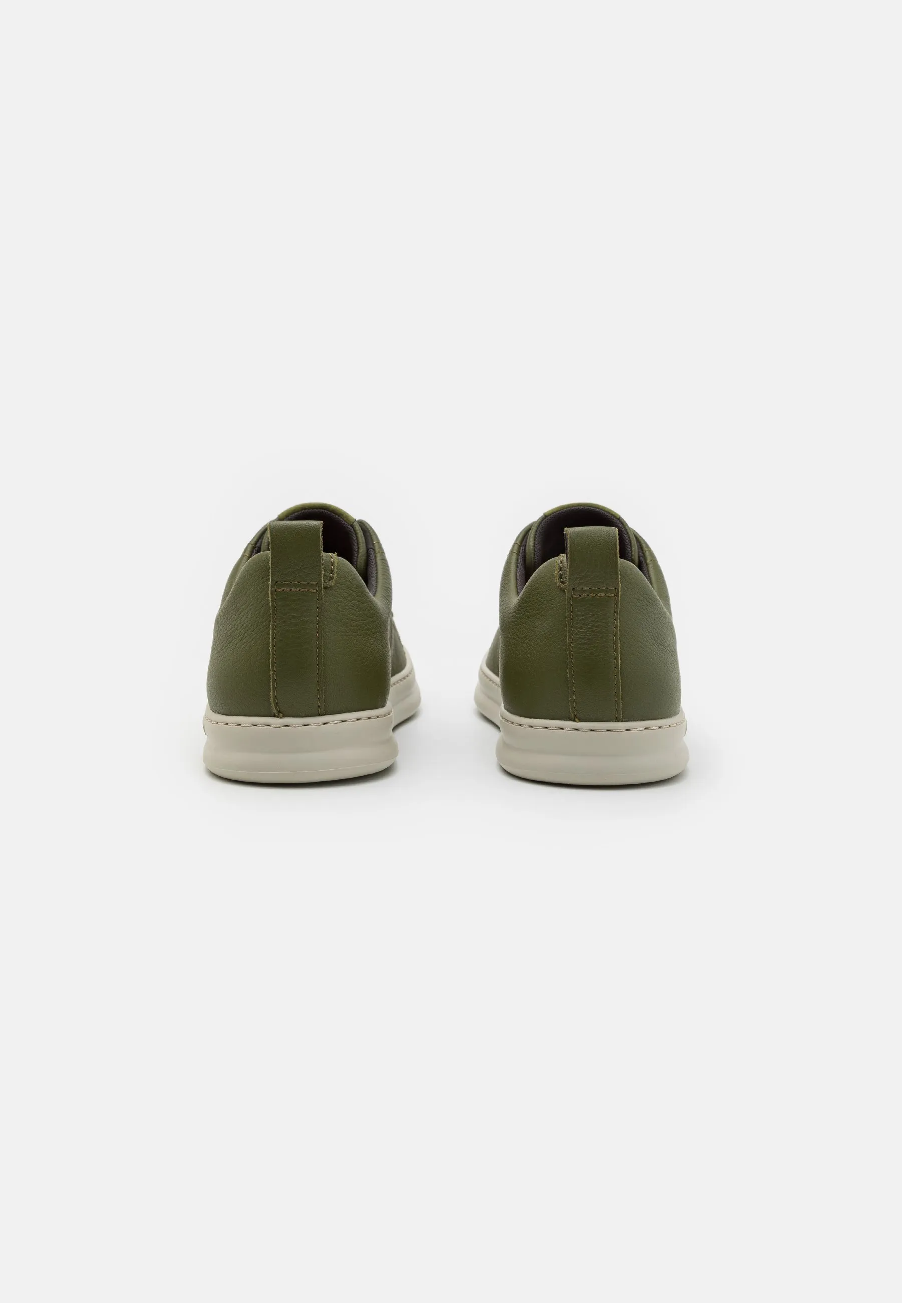 RUNNER FOUR  ZAPATILLAS